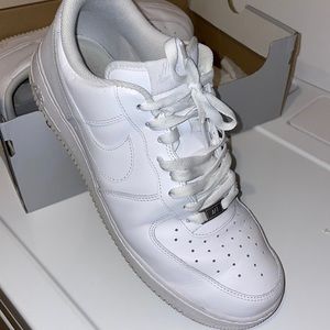 Size 13 mens Air Force 1’s